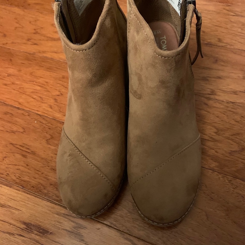 Tom Booties - Picture 4 of 4